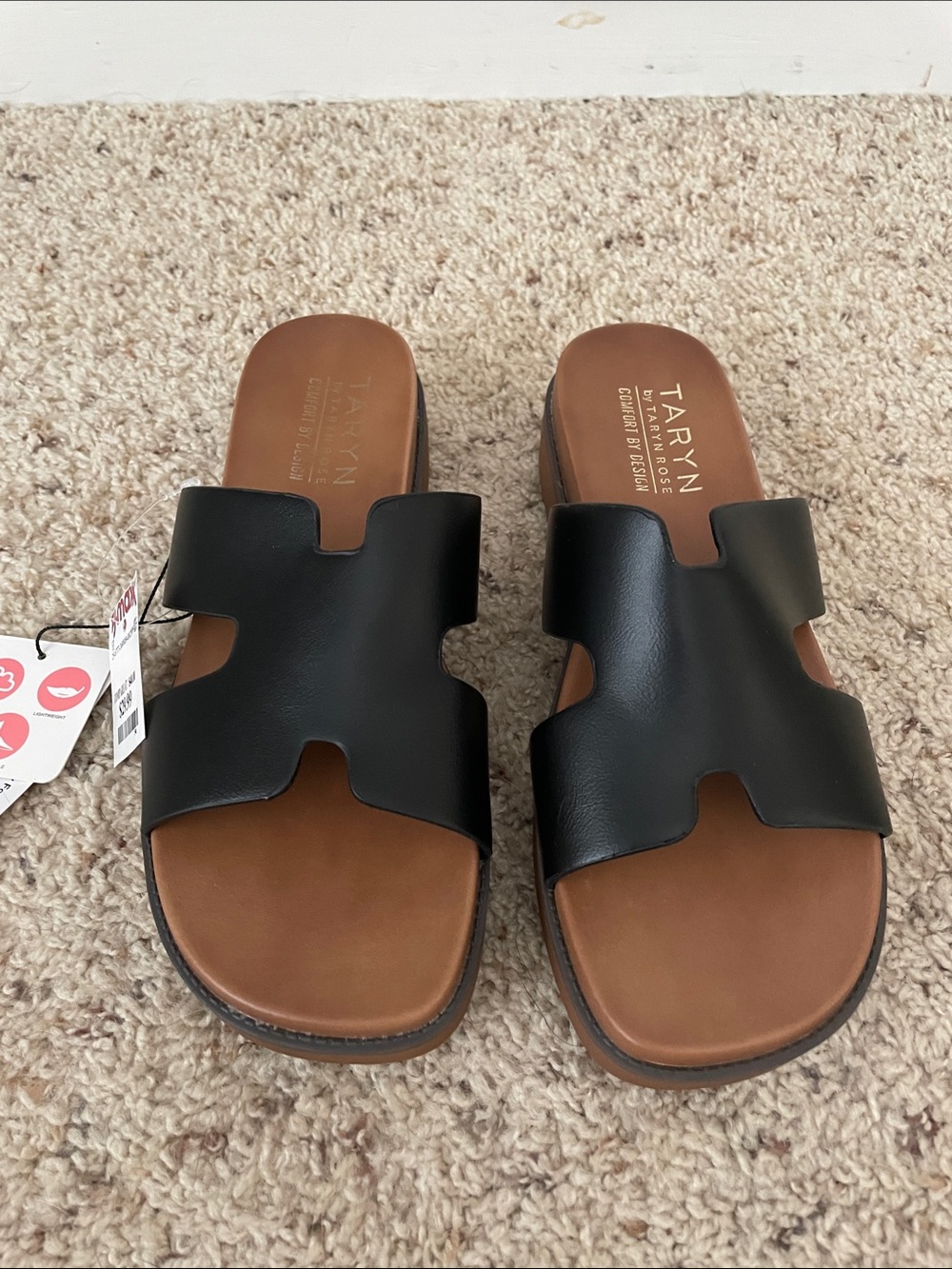 Taryn black sandles